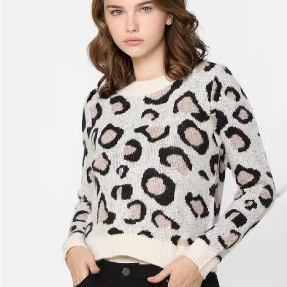 ONLY - Leopard Crewneck Sweater - Picture 5 of 5